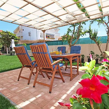 Family Friendly With A Swimming Pool Tribunj, Vodice - 4211 * Tribalj