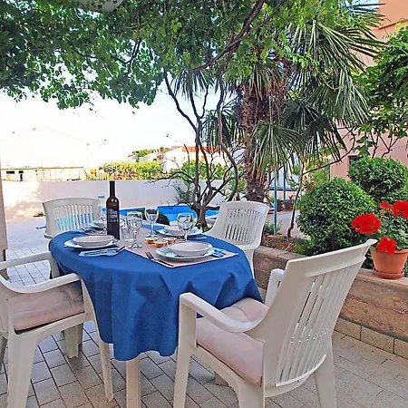 Family Friendly With A Swimming Pool Tribunj, Vodice - 4211 Tribalj